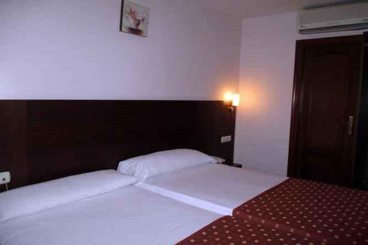 Hotel Marina Уелва Екстериор снимка
